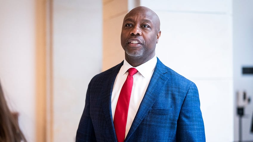 Sen. Tim Scott in a suit