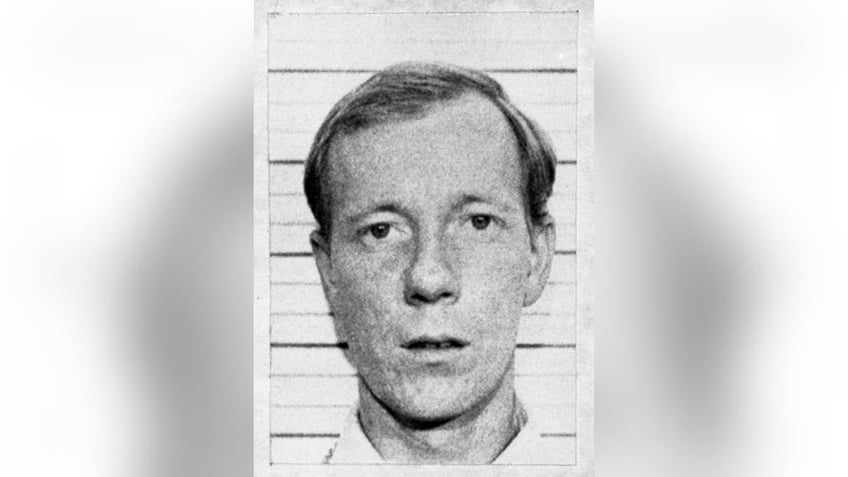 Mugshot of Robert F. Carr.