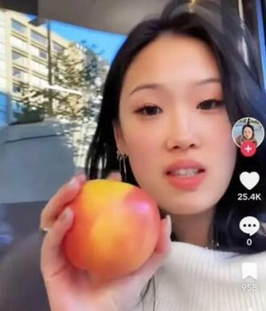 seven fcking dollars social media influencer rages after paying 7 for an apple at whole foods