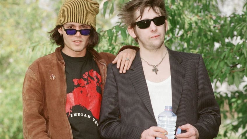 shane macgowan the pogues frontman and fairytale of new york singer dead at 65