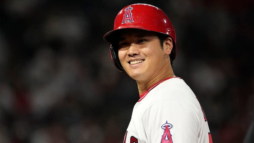 Shohei Ohtani plays against the White Sox