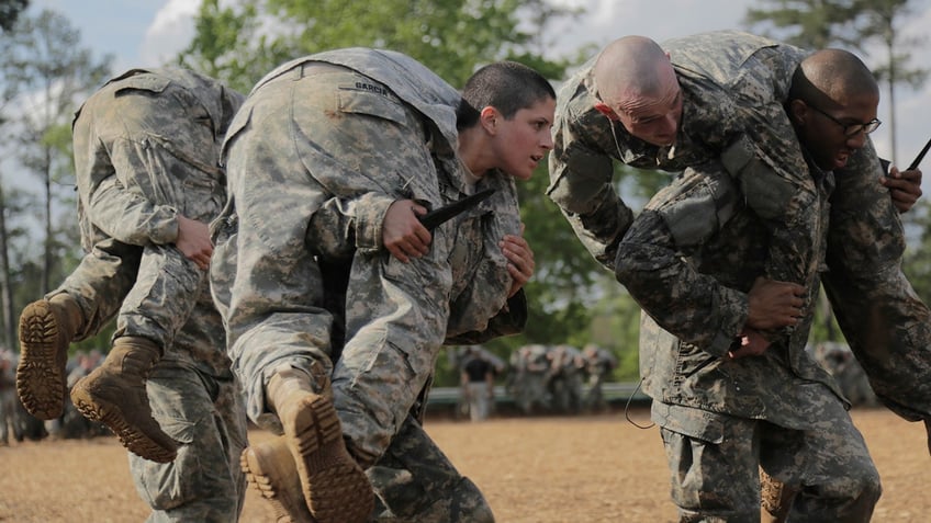 Capt. Kristen Griest becomes one of the first women to graduate Army Ranger School in 2015