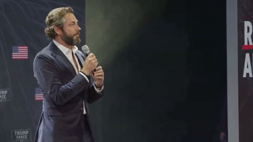 Actor Zachary Levi speaking at event