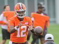 Shedeur Sanders shows promise but faces challenges in Browns’ QB competition