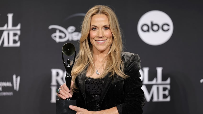 sheryl crow admits shes terrified by ai fears of technology inspired new song