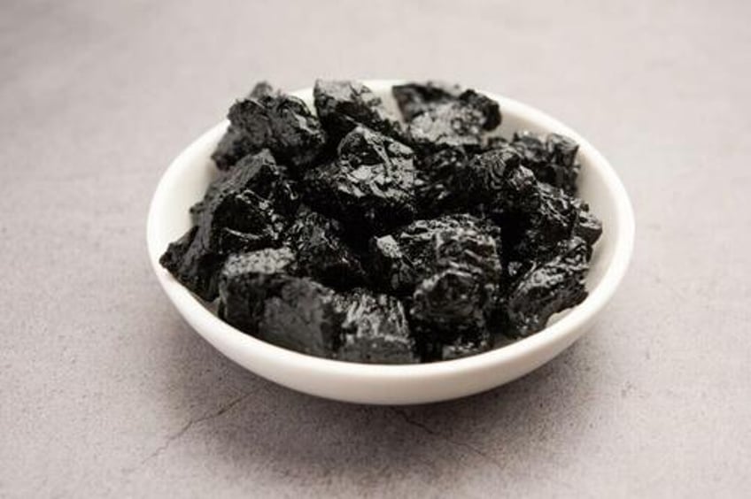 shilajit the ancient remedy making modern health waves