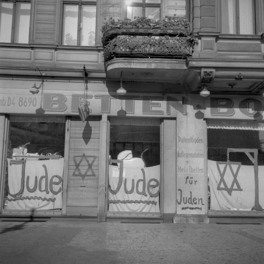 shock jewish home in berlin marked with star of david symbol in grim reminder of germanys past