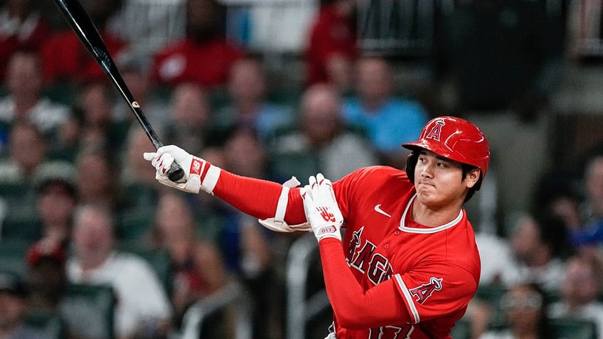 shohei ohtani watches as braves outfielder michael harris ii makes incredible catch to stop home run