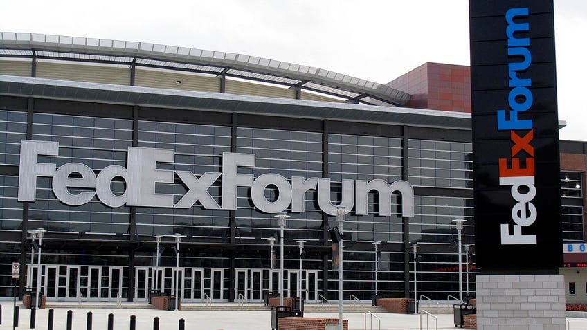 shooting at lil baby concert inside memphis fedexforum arena leaves 1 injured police