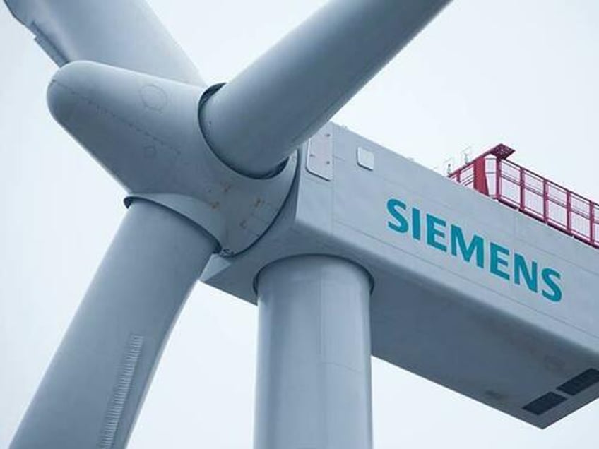 siemens energy shares crash 37 as renewable bust sparks green panic