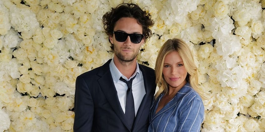 sienna miller 41 pregnant with second child after freezing eggs