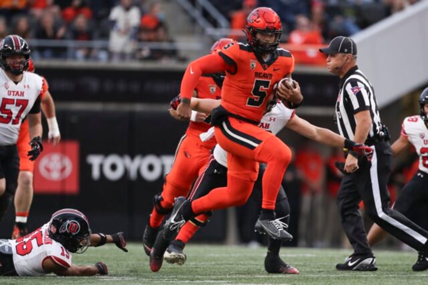 silas bolden has 2 tds to help no 19 oregon state beat no 10 utah 21 7