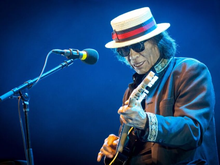 sixto rodriguez legendary singer and subject of oscar winning searching for sugar man documentary dies at 81