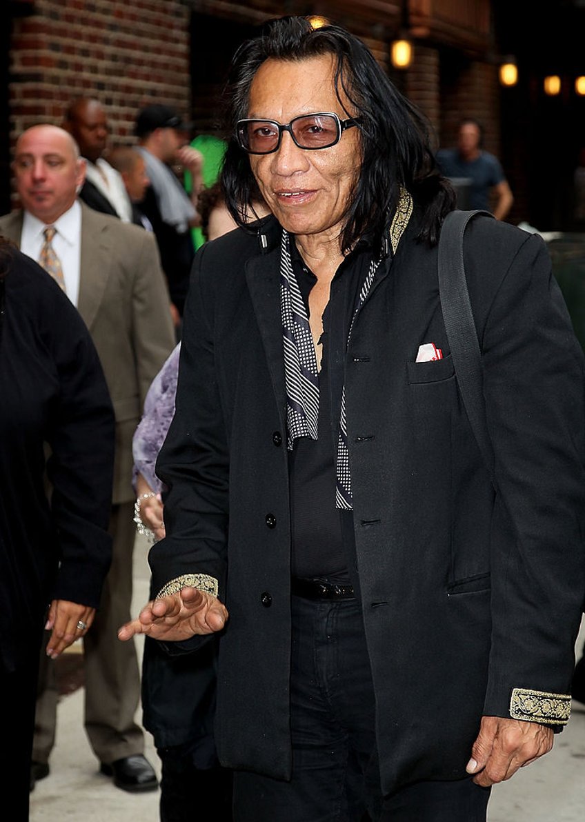 sixto rodriguez legendary singer and subject of oscar winning searching for sugar man documentary dies at 81