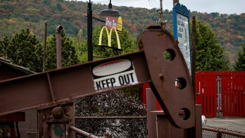 Bradford PA oil pumpjack