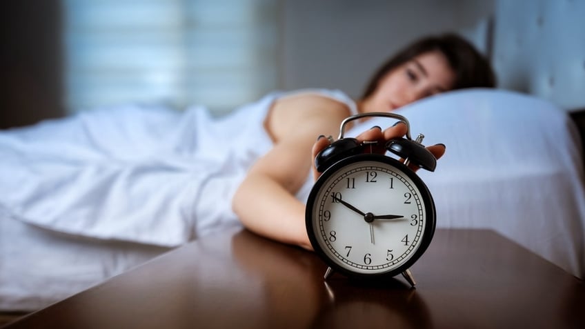 sleep interrupted what to do and what not to do when you wake up and cant drift back off