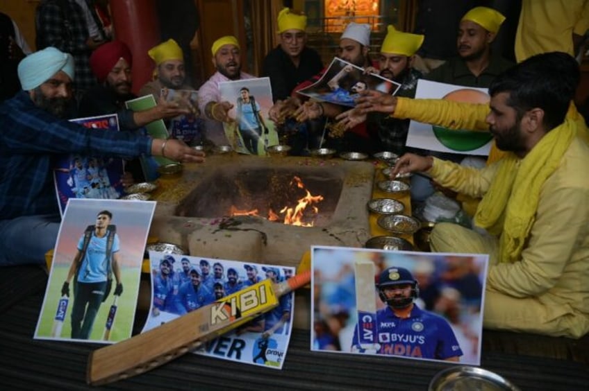 sleepless india fans ready for world cup title clash