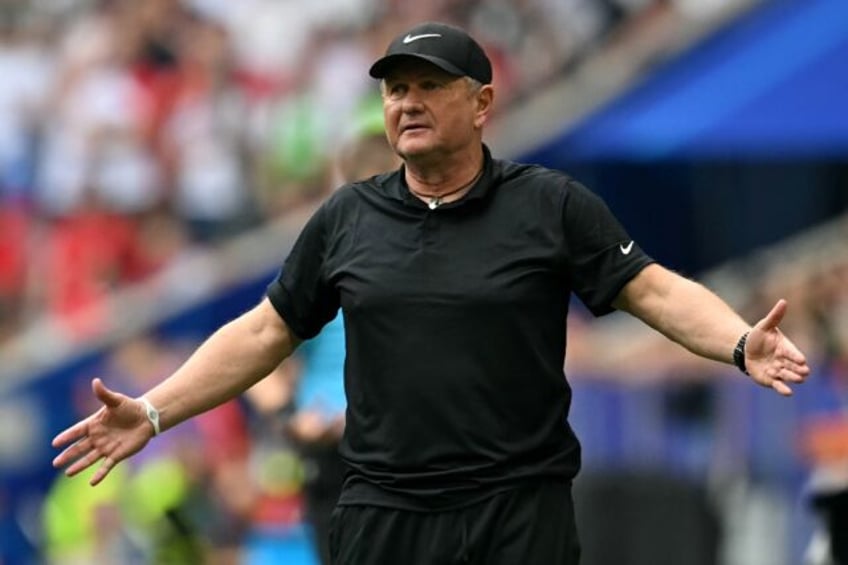 Slovenia coach Matjaz Kek