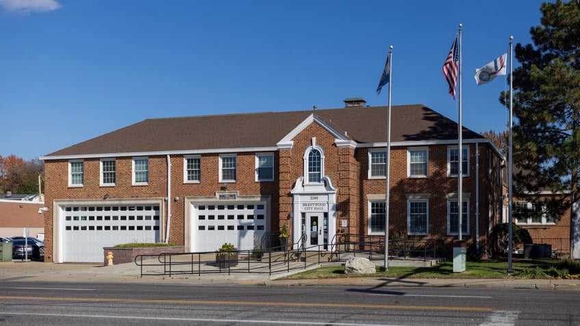 Brentwood, Missouri, City Hall