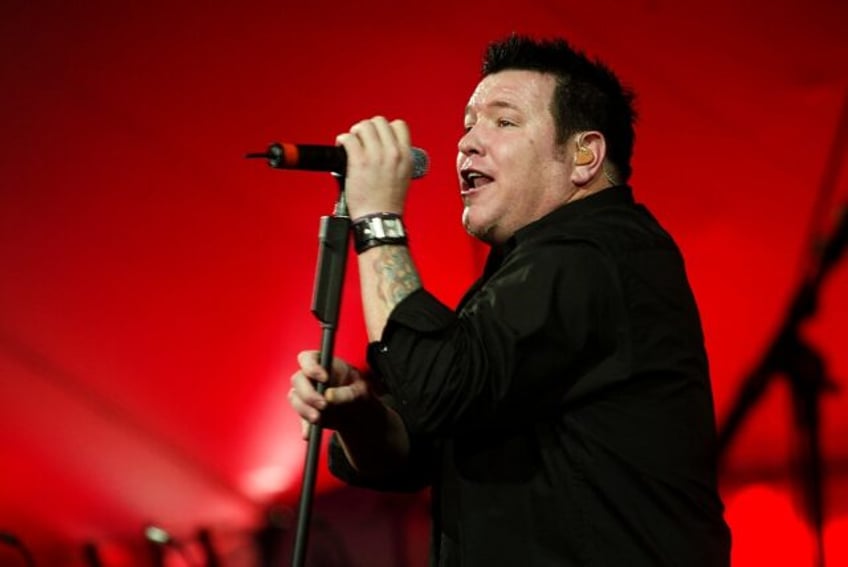 smash mouth singer steve harwell dead at 56