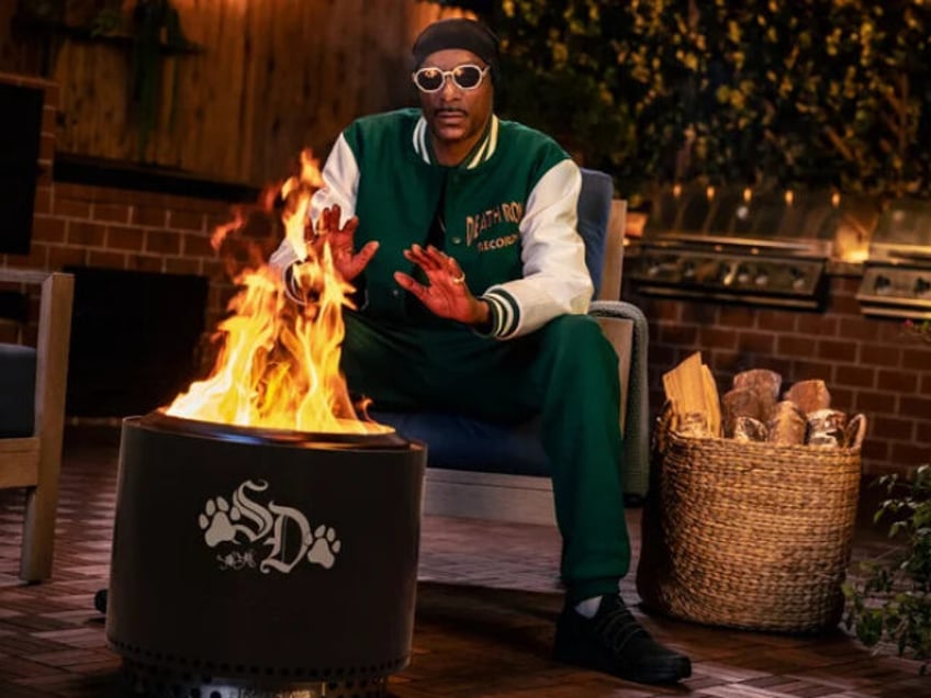 snoop doggs giving up smoke announcement appears to be solo stove ad