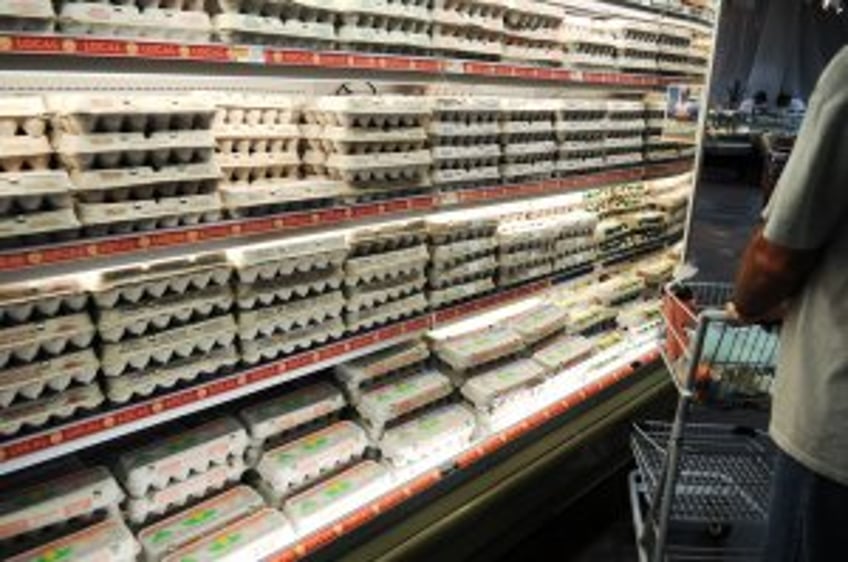 Some grocers, restaurants hold line on passing along soaring egg costs