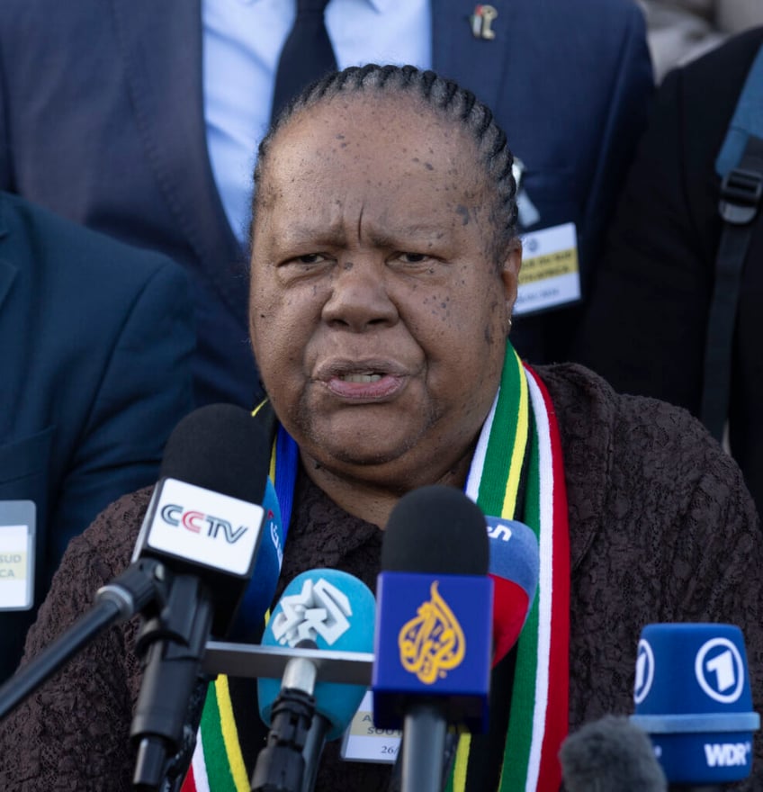 south africa warns that citizens who fight for israel in gaza will be arrested upon return