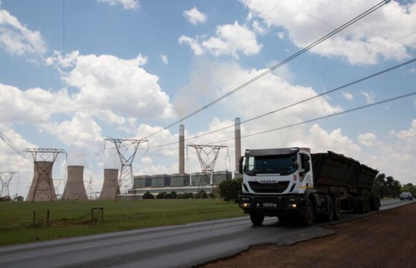 south african authorities target coal smuggling gang they say contributed to a power crisis