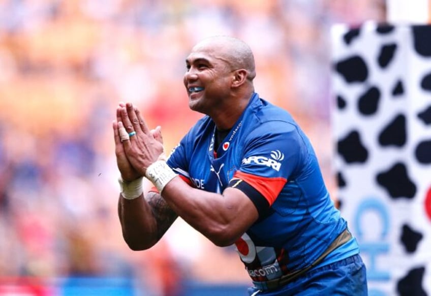 Cornal Hendricks helped the Bulls win back-to-back titles in the Currie Cup and played 12