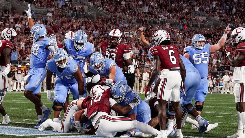 south carolina allows touchdown despite having 13 men on the field