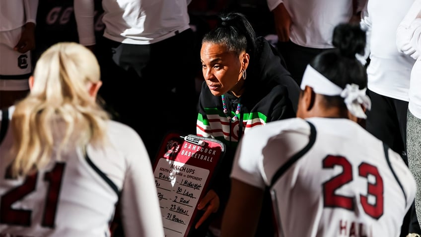 south carolina coach dawn staley still wont accept reality of unfounded racist claims involving byu