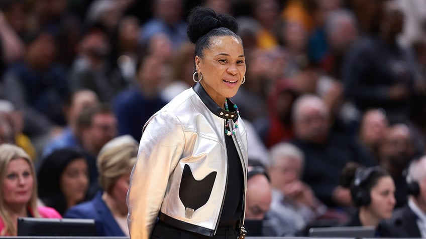 Dawn Staley looks on court