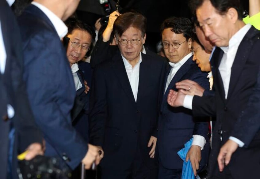 south korean court denies arrest warrant for opposition leader lee in corruption allegations