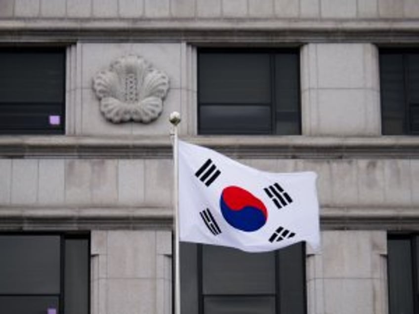 South Korean financial groups post record Q1 performances
