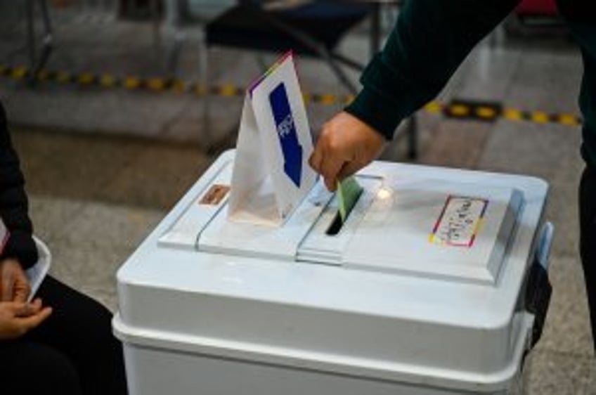 South Korea's opposition party secures landslide victory in parliamentary vote