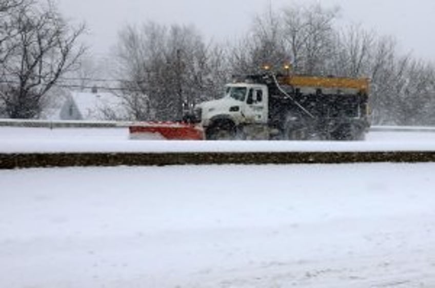 Southern states brace for blast of winter snow, sleet and rain