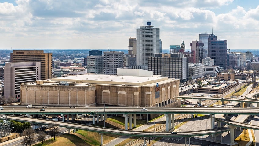 Memphis freeway interchange