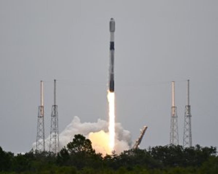 SpaceX adds to thousands of satellites in space