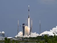 SpaceX Launches 23 Starlink satellites from Florida