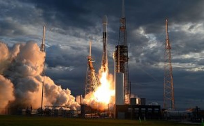 SpaceX launches back-to-back Starlink flights after FAA lifts ban on Falcon fleet