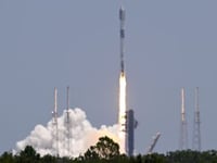 SpaceX launches Starlink satellites from Florida ahead of thunderstorm