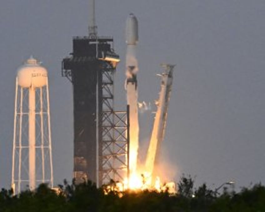 SpaceX winds down 2024 with a pair of Falcon 9 launches