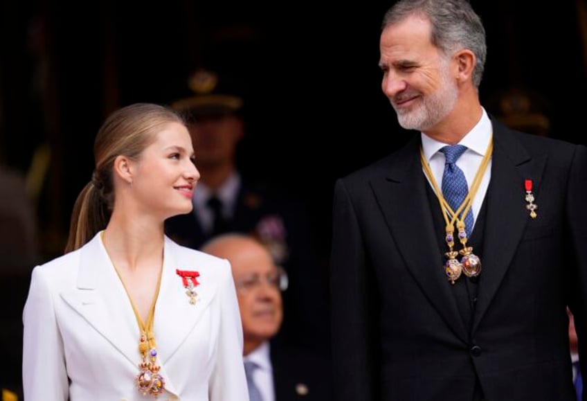 spains crown princess leonor turns 18 and is feted as the future queen at a swearing in ceremony