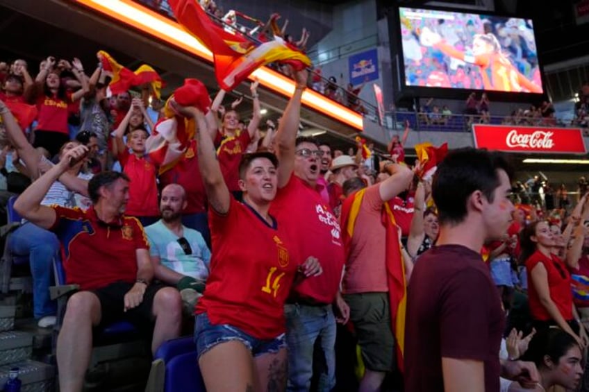 spaniards back home celebrate la roja winning womens world cup