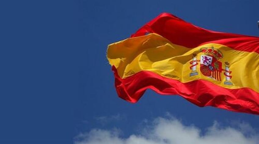 spanish data protection agency orders halt to worldcoins data collection