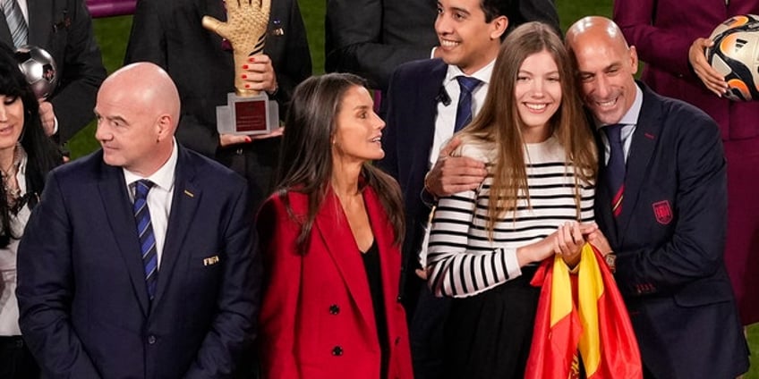 spanish fa president luis rubiales learns fate after kissing womens world cup champion jenni hermoso