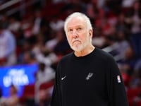 Spurs’ Gregg Popovich Taken Away in Ambulance After Fainting at Restaurant