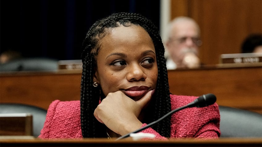 squad democrat declares all lives do matter while calling for ceasefire in israel hamas war