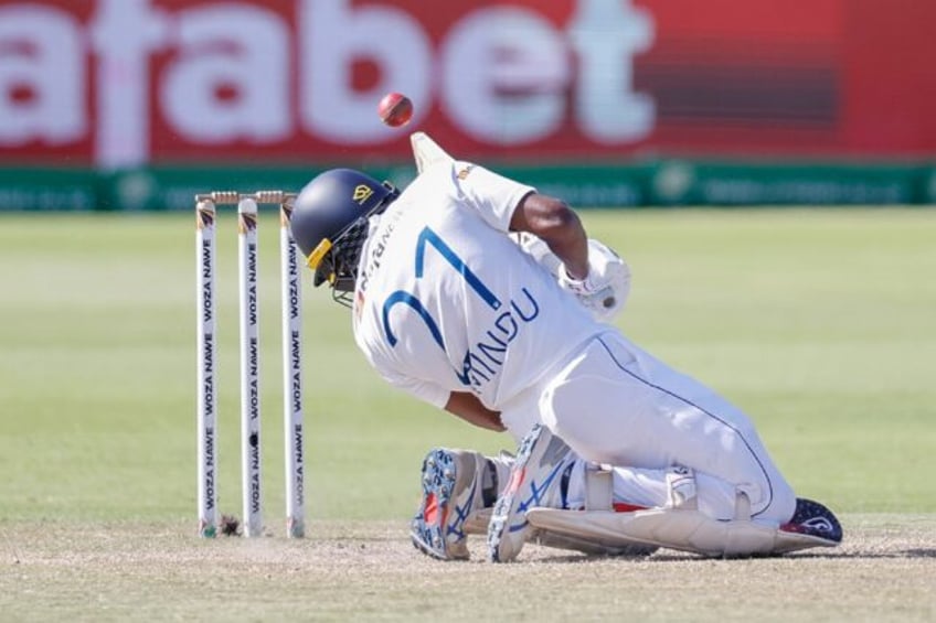 Sri Lanka batter Kamindu Mendis takes evasive action as the South African bowlers turned t