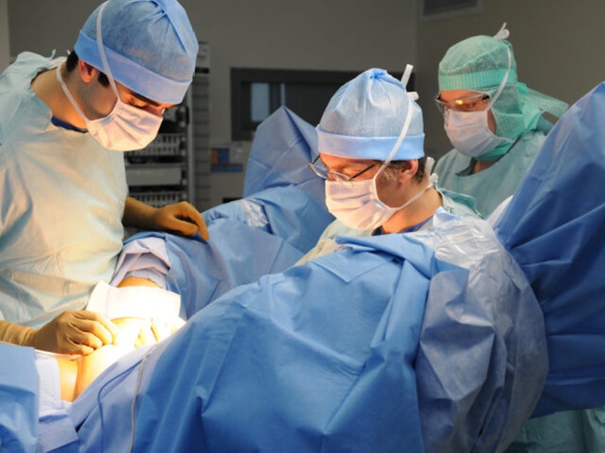 Lyon hospital, Department of urology. Vaginoplasty, operation of plastic surgery to create